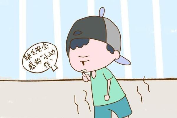 咬指甲的孩子后来都怎么样了_小孩咬指甲是什么原因是怎么回事_娃咬指甲